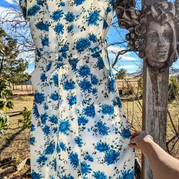 Kitsch Delish Blue Floral Vintage Dress - Picture 9 of 16